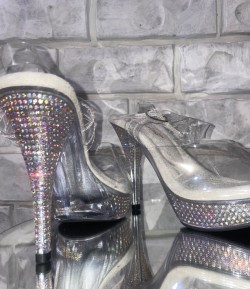 Туфлі для позування