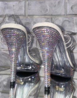 Туфлі для позування